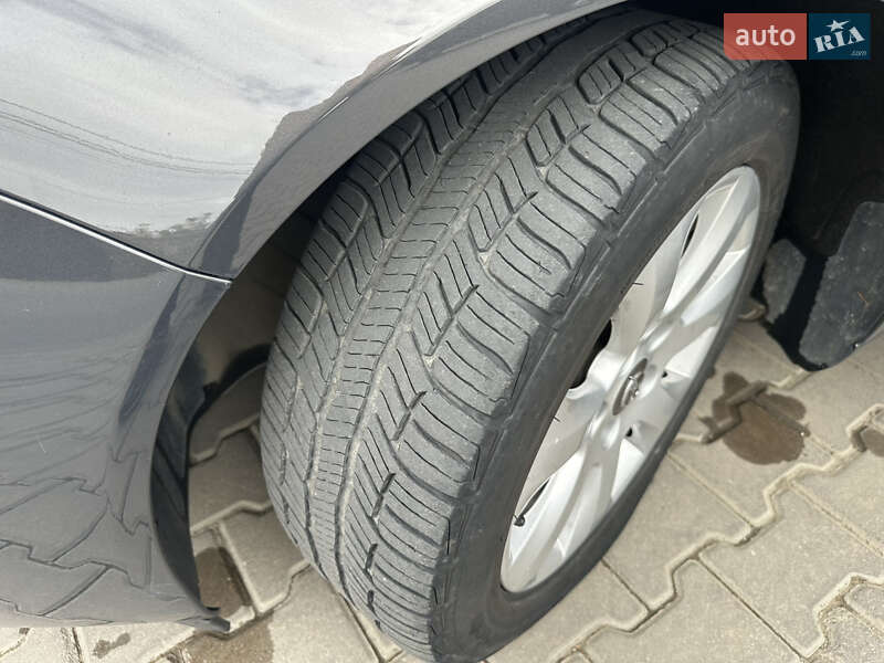 Седан Opel Insignia 2014 в Івано-Франківську