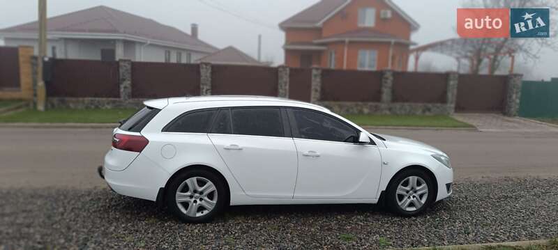 Універсал Opel Insignia 2016 в Дніпрі