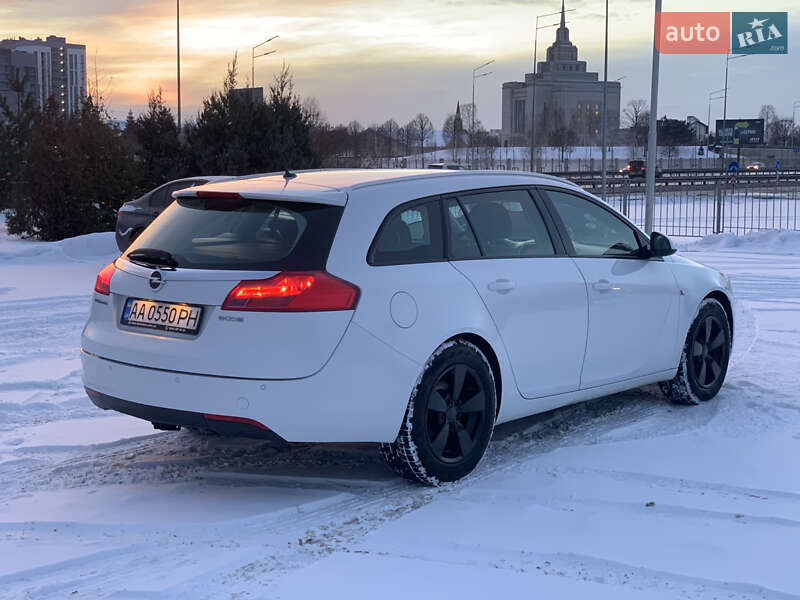 Універсал Opel Insignia 2012 в Києві