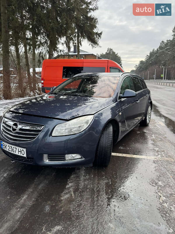 Универсал Opel Insignia 2009 в Дубно