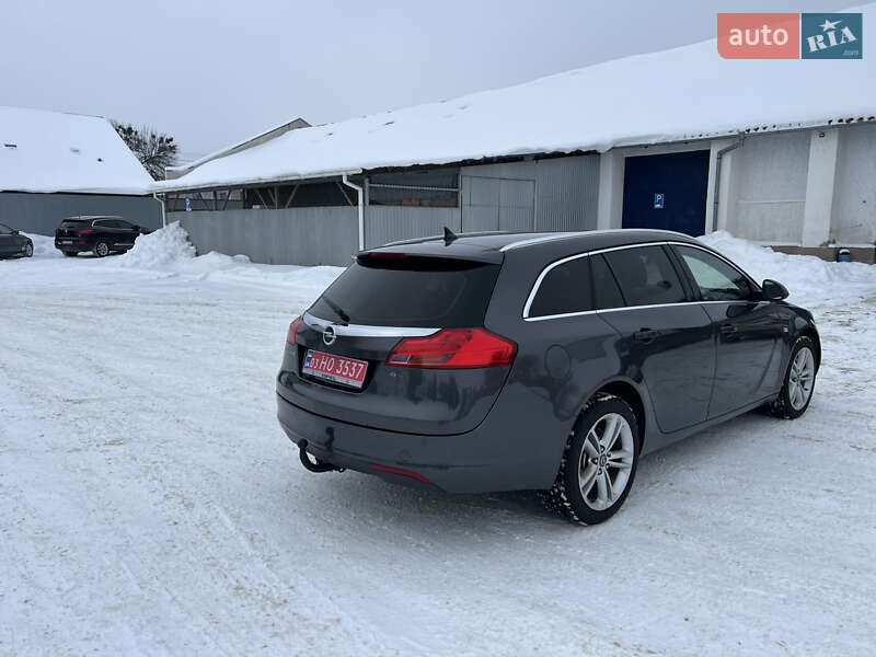 Универсал Opel Insignia 2011 в Бродах