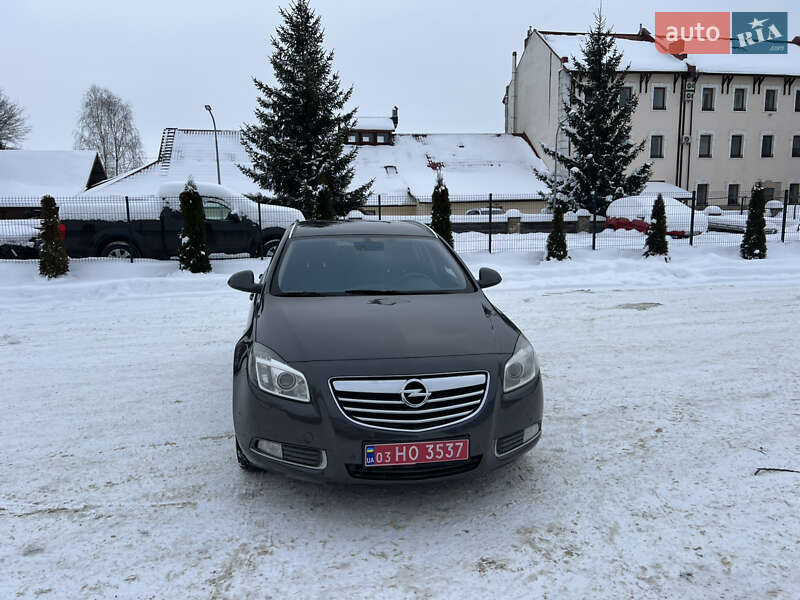 Универсал Opel Insignia 2011 в Бродах
