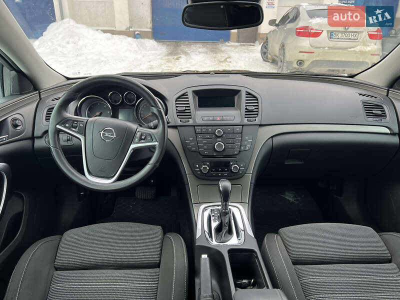 Универсал Opel Insignia 2011 в Бродах