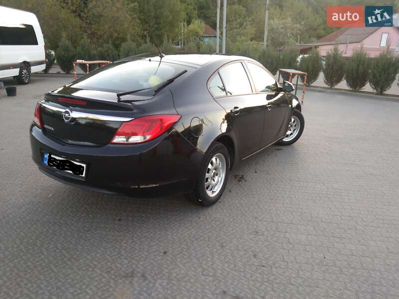 Лифтбек Opel Insignia 2010 в Полтаве