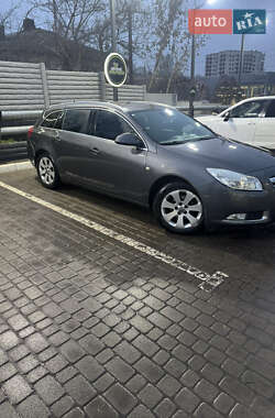 Універсал Opel Insignia 2011 в Харкові