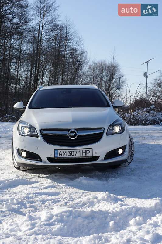 Универсал Opel Insignia 2015 в Коростышеве