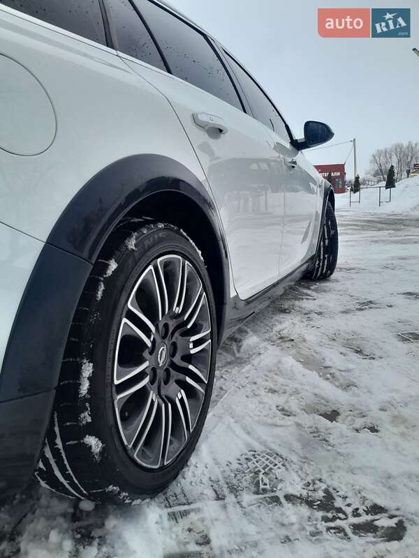 Универсал Opel Insignia 2015 в Рогатине