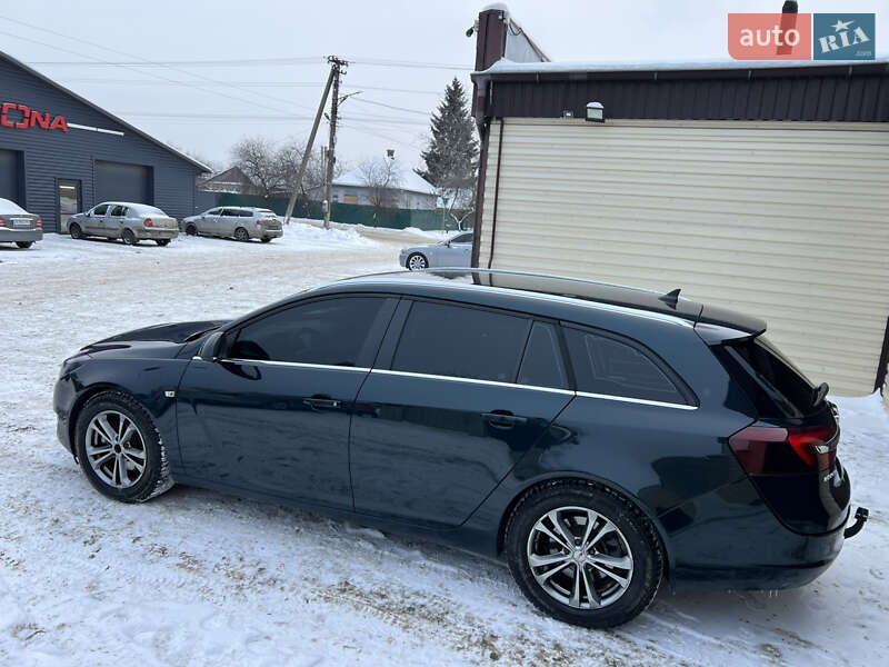 Универсал Opel Insignia 2013 в Лозовой