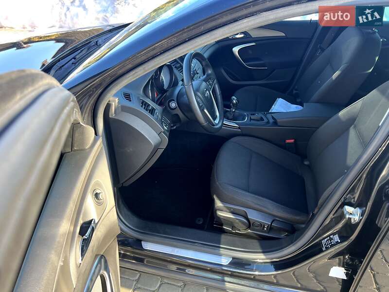 Универсал Opel Insignia 2010 в Луцке