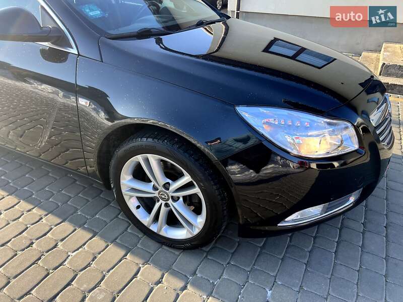 Универсал Opel Insignia 2010 в Луцке