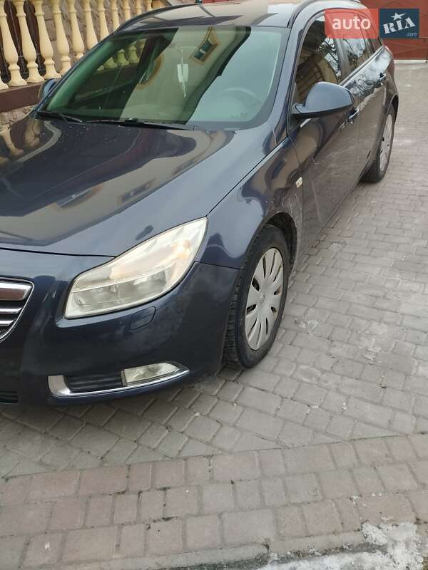 Универсал Opel Insignia 2011 в Львове