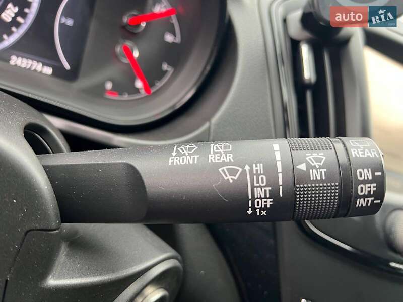 Универсал Opel Insignia 2015 в Львове фото 24 Универсал Opel Insignia 2015 в Львове