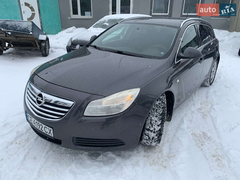Универсал Opel Insignia 2009 в Новой Ушице