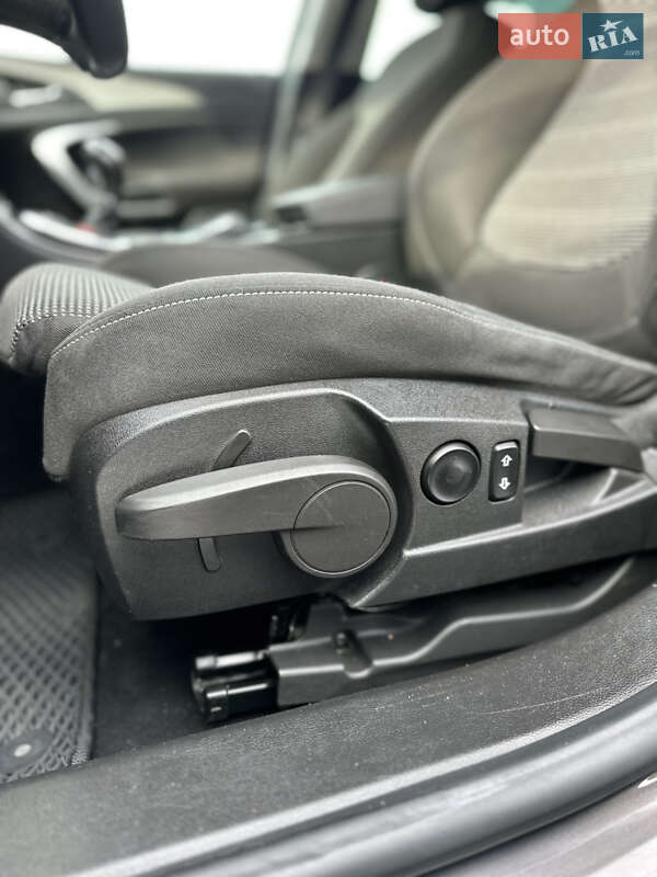 Универсал Opel Insignia 2014 в Горохове фото 61 Универсал Opel Insignia 2014 в Горохове