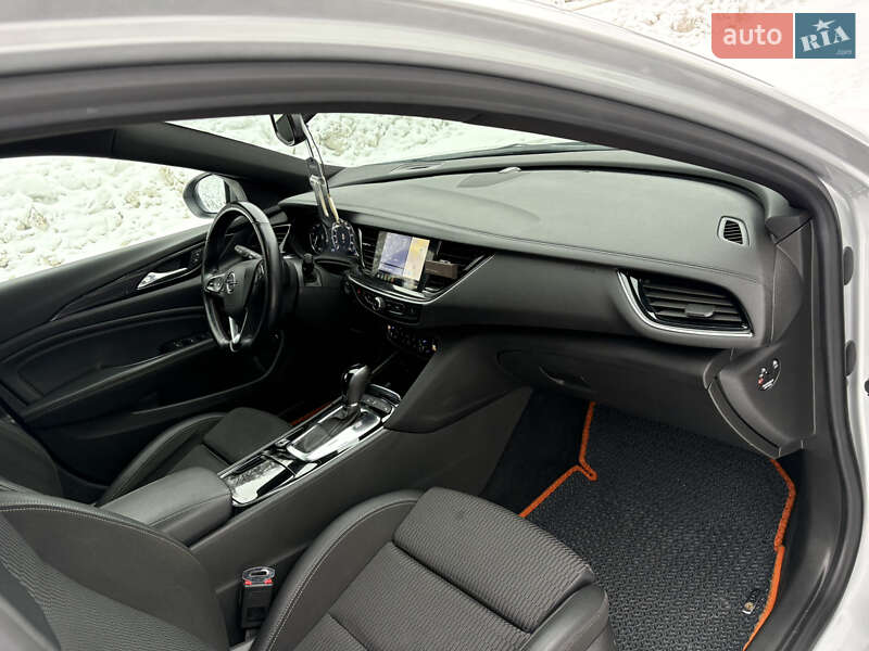 Универсал Opel Insignia 2018 в Бережанах фото 36 Универсал Opel Insignia 2018 в Бережанах