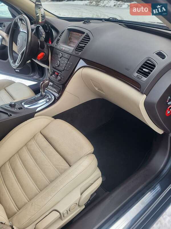 Универсал Opel Insignia 2011 в Луцке