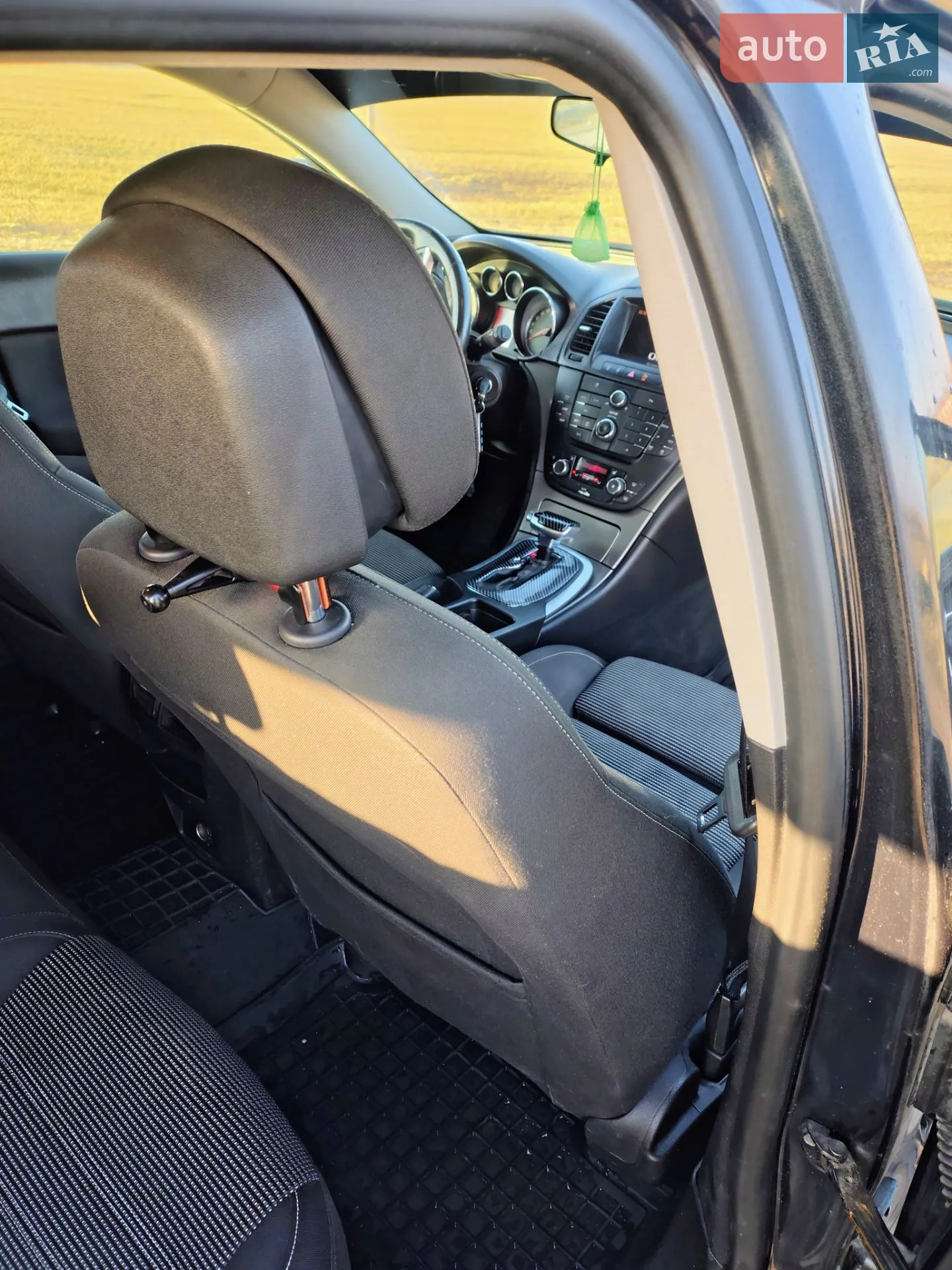 2013 Opel Insignia - мініатюра 18