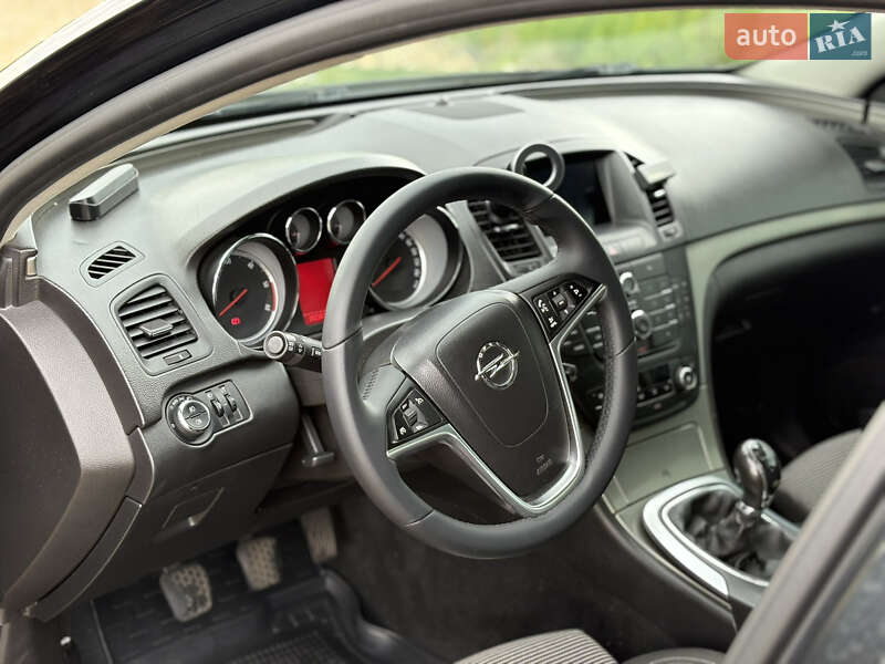 Універсал Opel Insignia 2013 в Львові