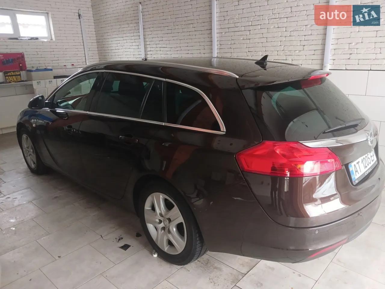 2010 Opel Insignia - мініатюра 12