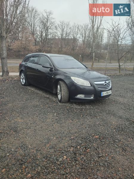 Универсал Opel Insignia 2010 в Южноукраинске