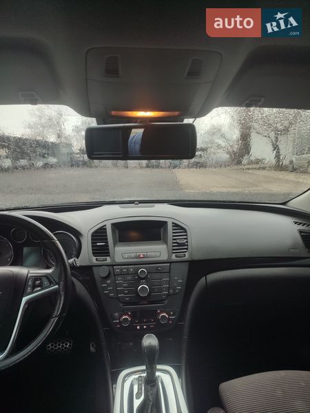 Универсал Opel Insignia 2010 в Южноукраинске