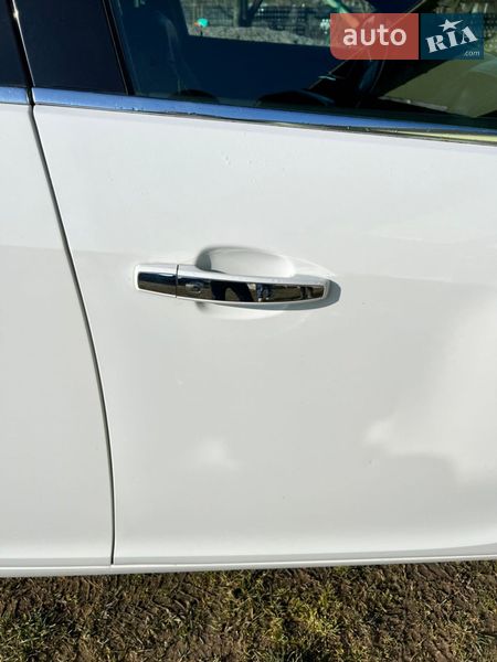 Универсал Opel Insignia 2014 в Запорожье