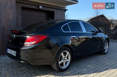 Седан Opel Insignia 2012 в Коломые