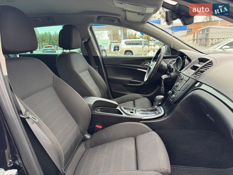 Универсал Opel Insignia 2009 в Лубнах