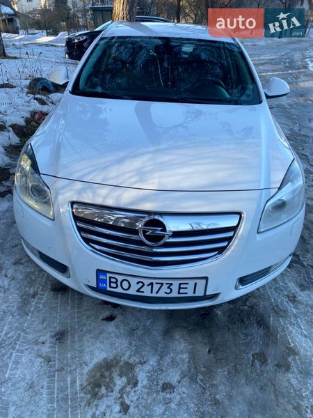 Универсал Opel Insignia 2013 в Львове