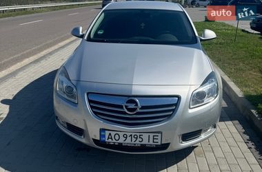 Седан Opel Insignia 2009 в Ужгороде