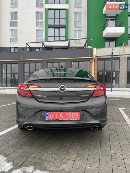 Седан Opel Insignia 2016 в Львове