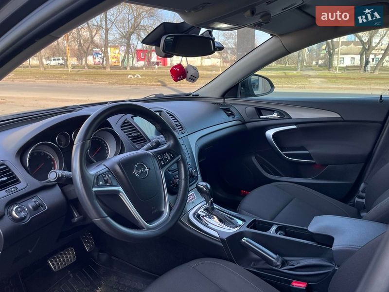 Седан Opel Insignia 2011 в Николаеве