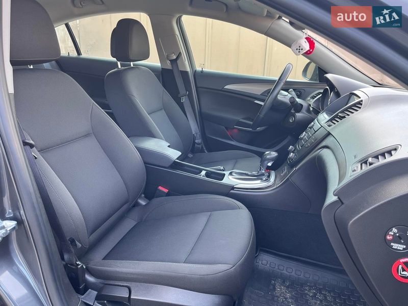 Седан Opel Insignia 2011 в Николаеве