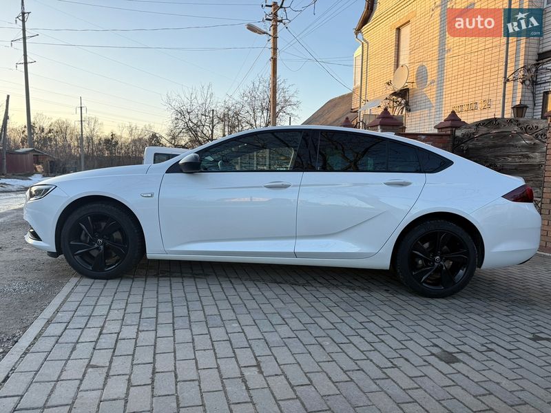 Лифтбек Opel Insignia 2017 в Шепетовке