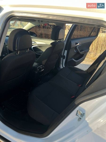 Универсал Opel Insignia 2009 в Львове