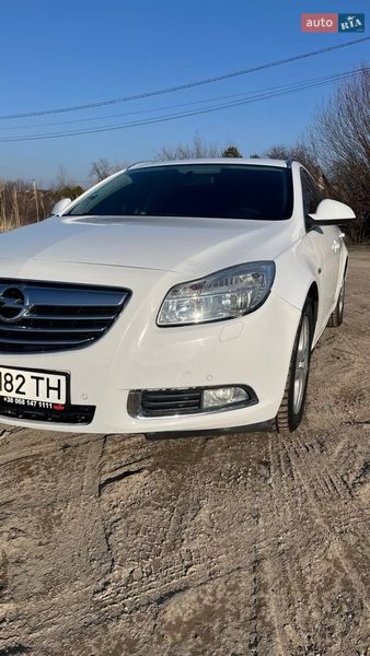 Универсал Opel Insignia 2009 в Львове