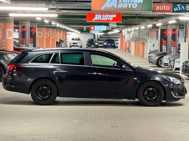 Универсал Opel Insignia 2014 в Киеве