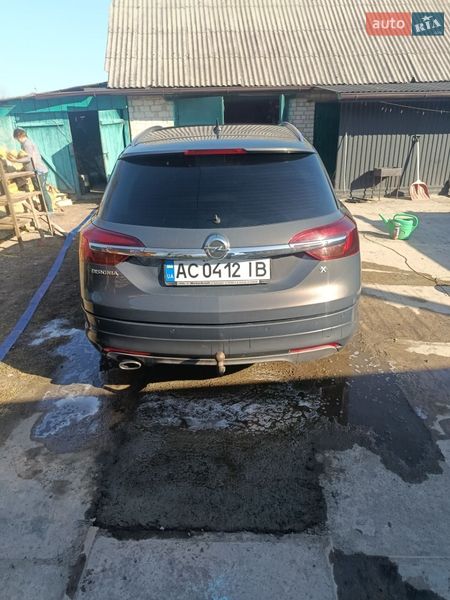 Универсал Opel Insignia 2015 в Голобах