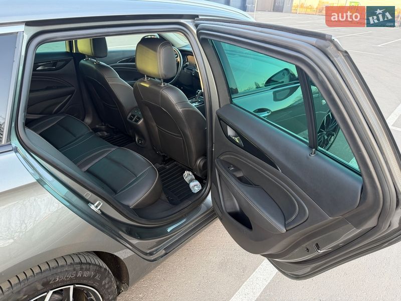 Универсал Opel Insignia 2017 в Чернигове