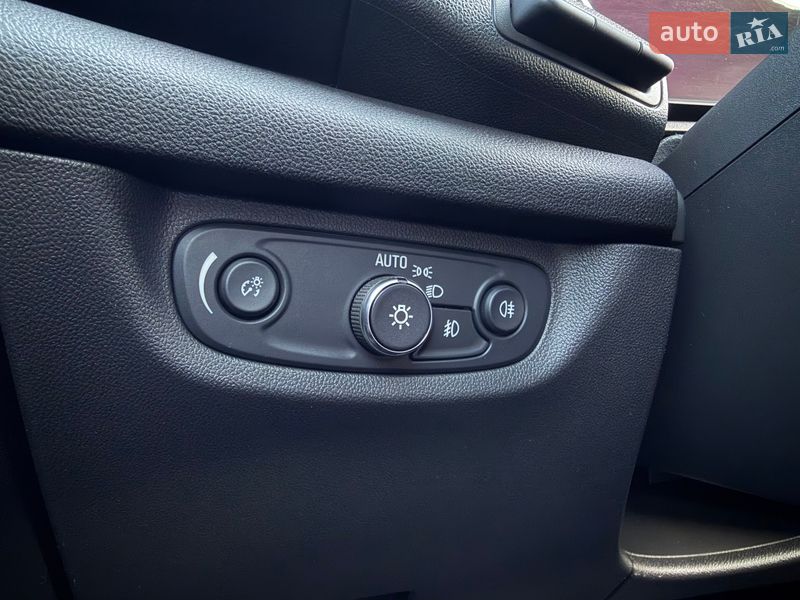 Универсал Opel Insignia 2017 в Чернигове