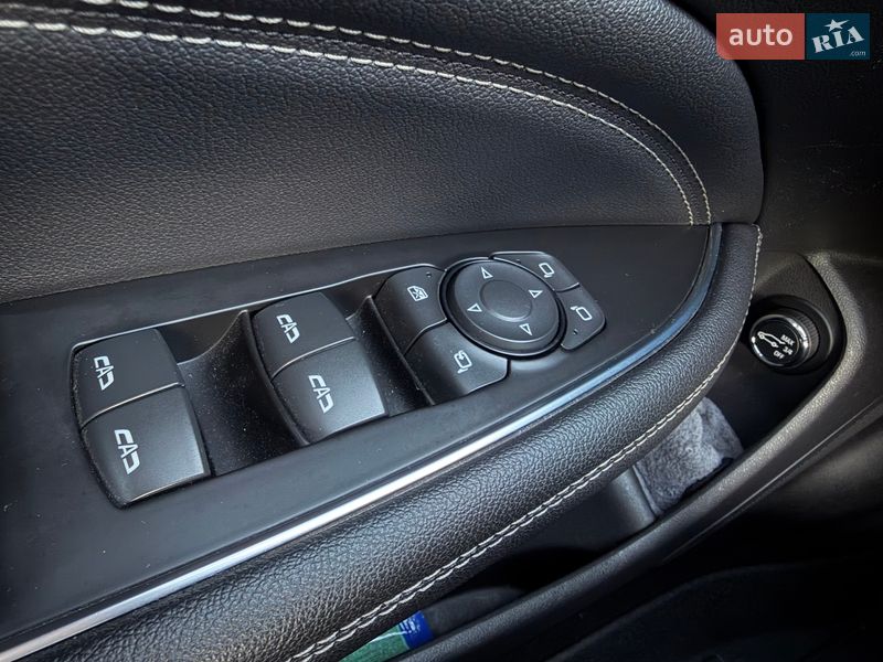 Универсал Opel Insignia 2017 в Чернигове