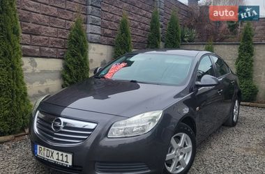 Седан Opel Insignia 2009 в Луцке