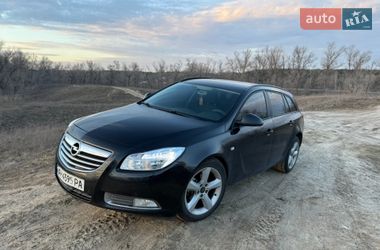 Універсал Opel Insignia 2011 в Кам'янському
