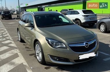 Универсал Opel Insignia 2016 в Киеве