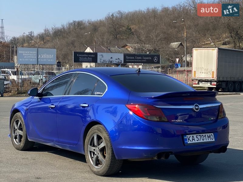 Седан Opel Insignia 2008 в Киеве
