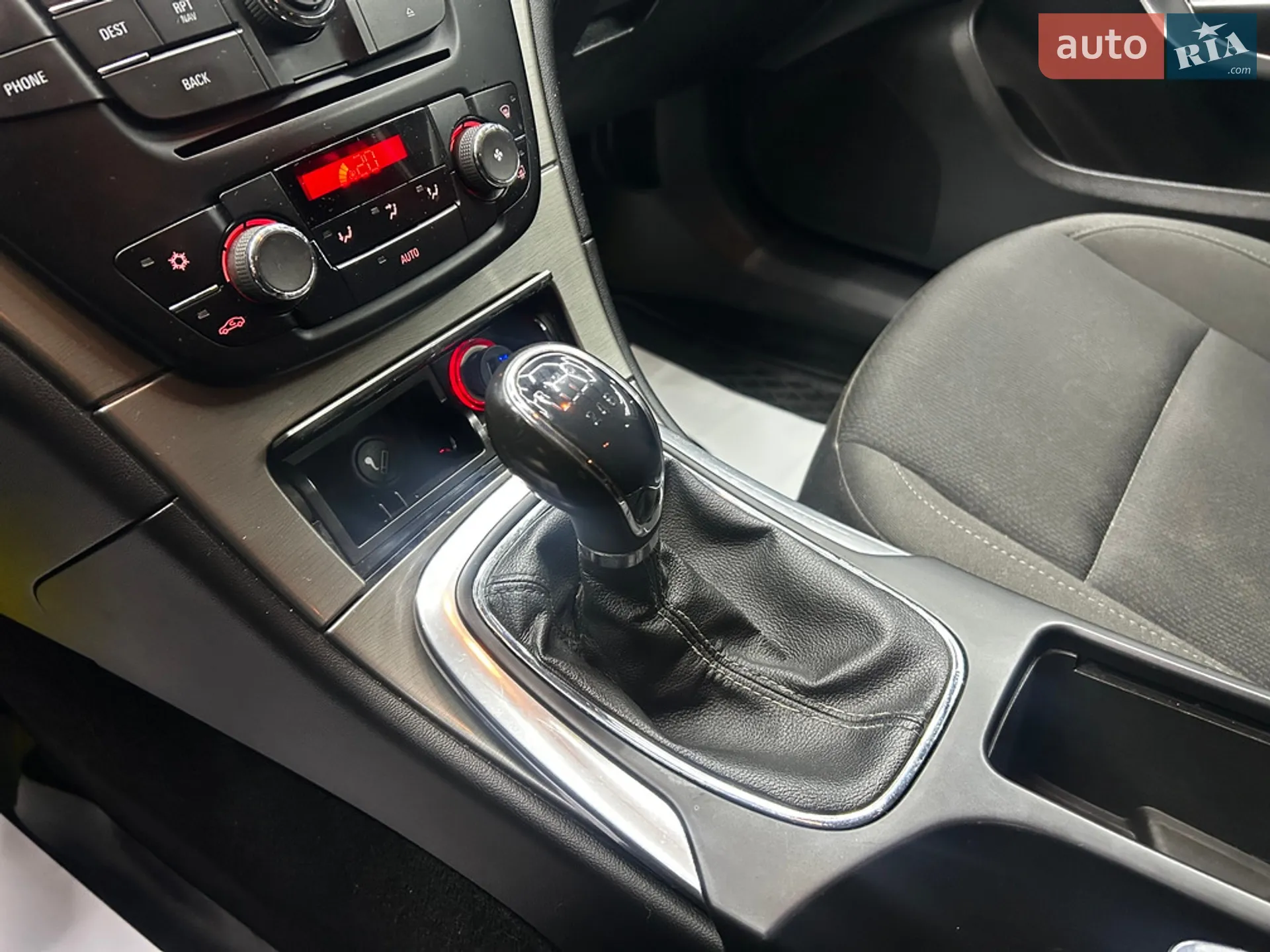 2012 Opel Insignia - мініатюра 20