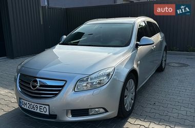 Универсал Opel Insignia 2011 в Киеве