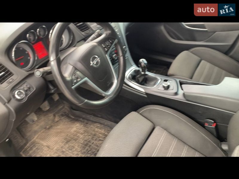 Универсал Opel Insignia 2010 в Сумах