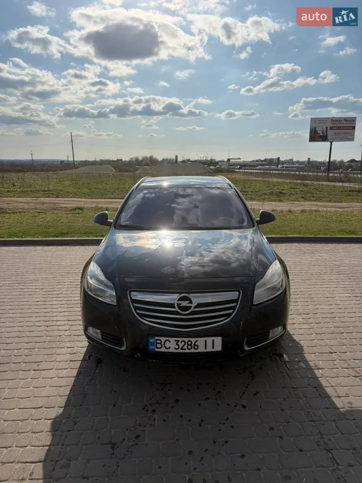2010 Opel Insignia - мініатюра 8