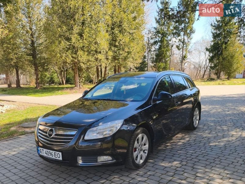 Універсал Opel Insignia 2011 в Рожнятові